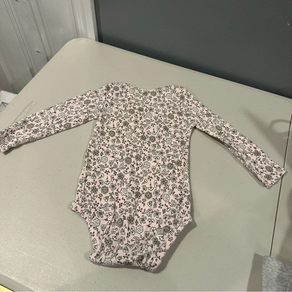 12 M Bundle Grey Sweater, Grey Sparkle Pants, Glitter Floral Long Sleeve Onesie